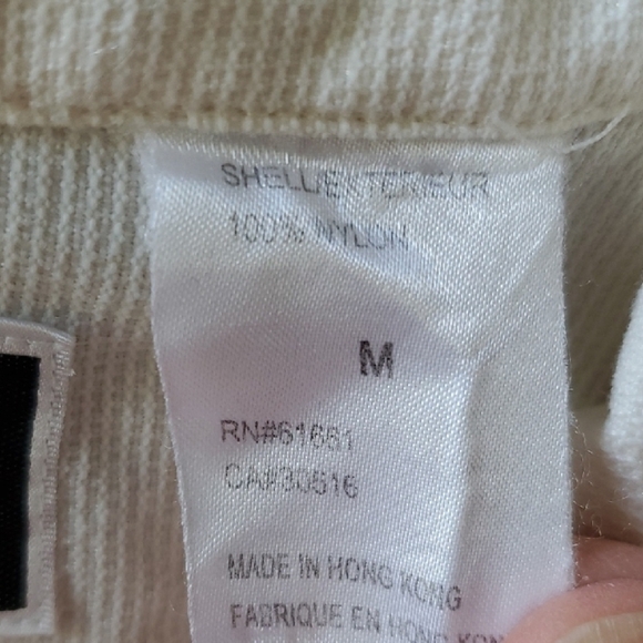 The North Face Cream Sleeveless Button-Up Top - Picture 3 of 7